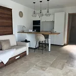 Magnifique Studio Avec Piscine