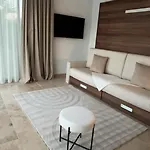 Magnifique Studio Avec Piscine
